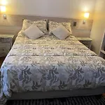 Apartamento Amoblado , En El Corazon De Providencia, Incluye Estacionamiento